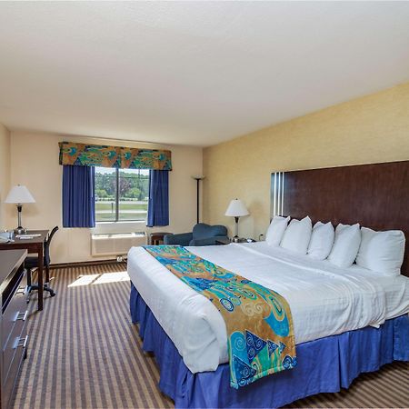 Rodeway Inn Portage Exterior photo